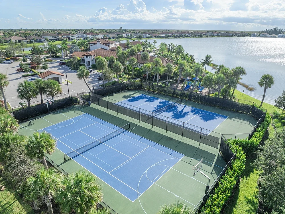 8625 Parkland Bay Dr_018