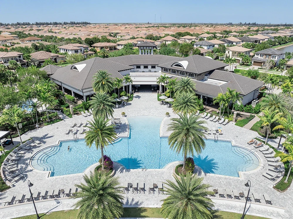 8720 Watercrest Cir W_013