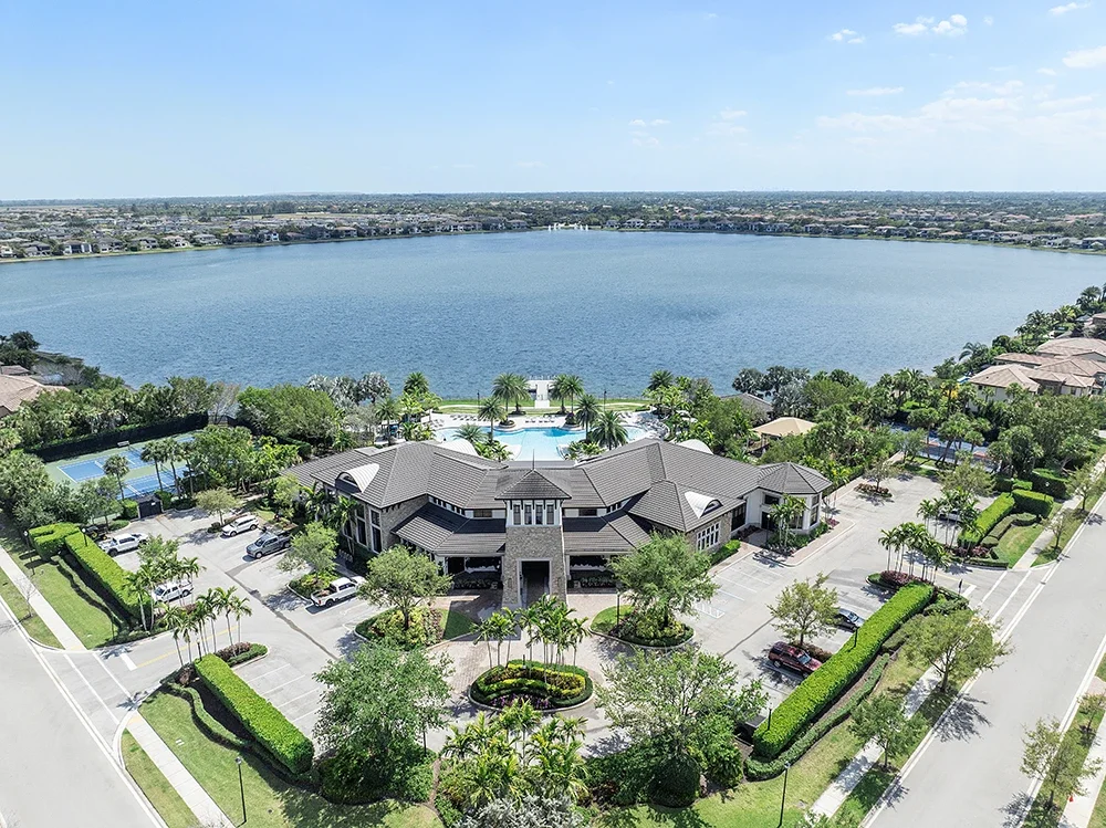 8720 Watercrest Cir W_015